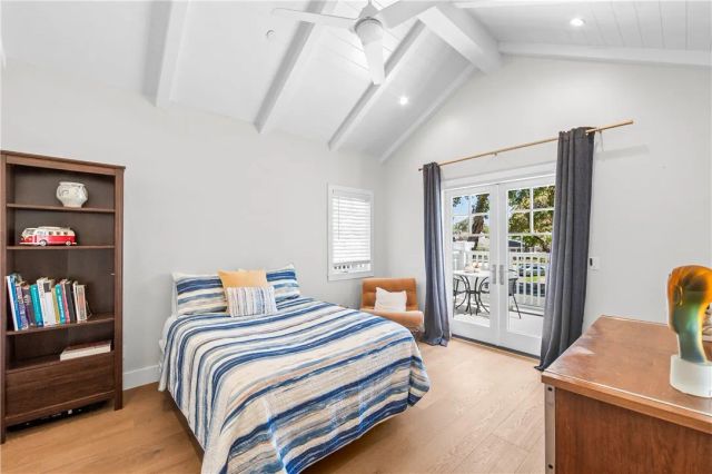 817 Main Street, Huntington Beach, CA 92648