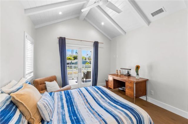 817 Main Street, Huntington Beach, CA 92648