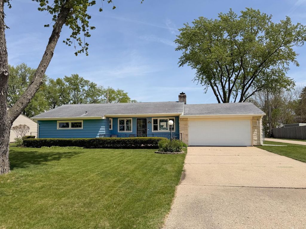 2969 S Lilac Road, Beloit, WI 53511