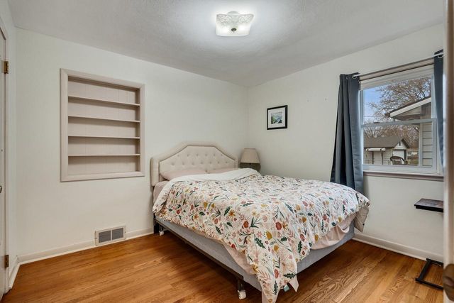 527 Sand Lake ROAD, Onalaska, WI 54650