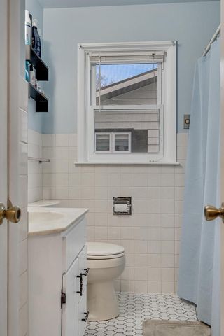 527 Sand Lake ROAD, Onalaska, WI 54650