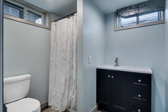 527 Sand Lake ROAD, Onalaska, WI 54650