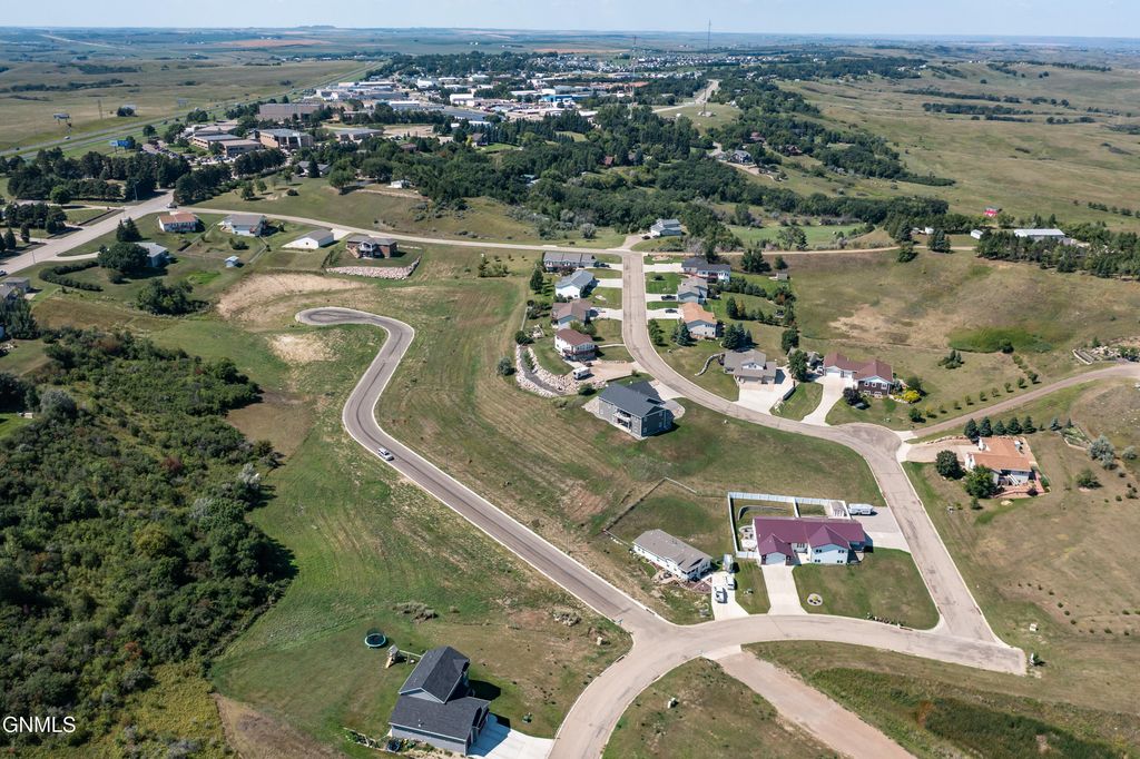 L10b2 Kingsley Road NW, Mandan, ND 58554 photo 4