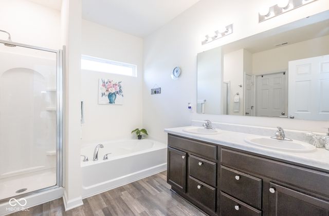 6607 Laurelwood Drive, Pendleton, IN 46064