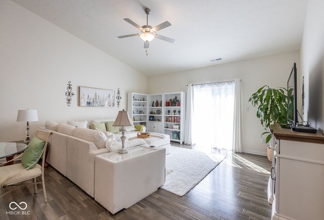 6607 Laurelwood Drive, Pendleton, IN 46064