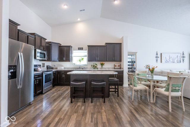 6607 Laurelwood Drive, Pendleton, IN 46064