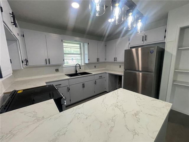 401 WALNUT Street, Clarksville, AR 72830