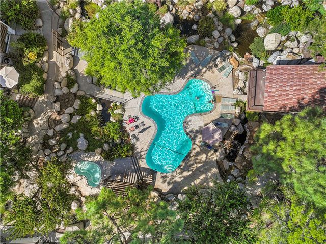 21545 Erwin 96, Woodland Hills, CA 91367