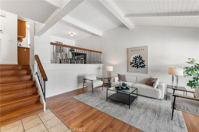 21545 Erwin 96, Woodland Hills, CA 91367