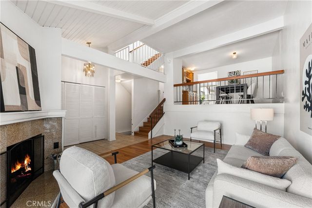 21545 Erwin 96, Woodland Hills, CA 91367