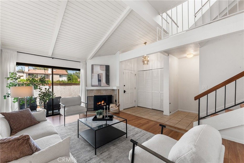21545 Erwin 96, Woodland Hills, CA 91367 — photo 4