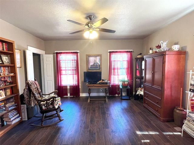 1447 County Road 189, Gainesville, TX 76240
