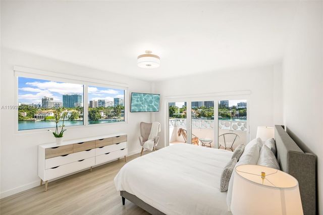 9881 E Bay Harbor Dr 205, Bay Harbor Islands, FL 33154