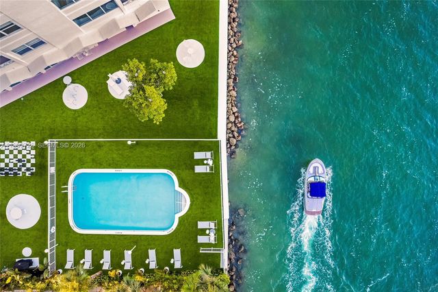 9881 E Bay Harbor Dr 205, Bay Harbor Islands, FL 33154