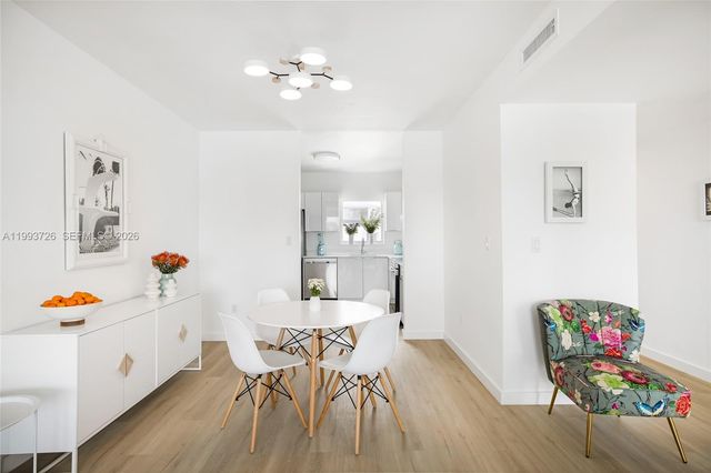 9881 E Bay Harbor Dr 205, Bay Harbor Islands, FL 33154