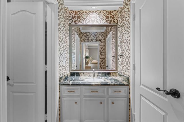 4 Ellicott Way, Sugar Land, TX 77479