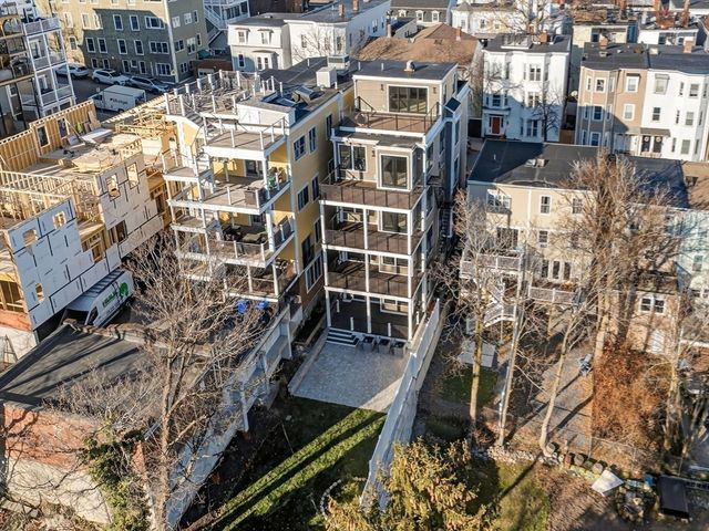 427 E 6th St 2, Boston, MA 02127