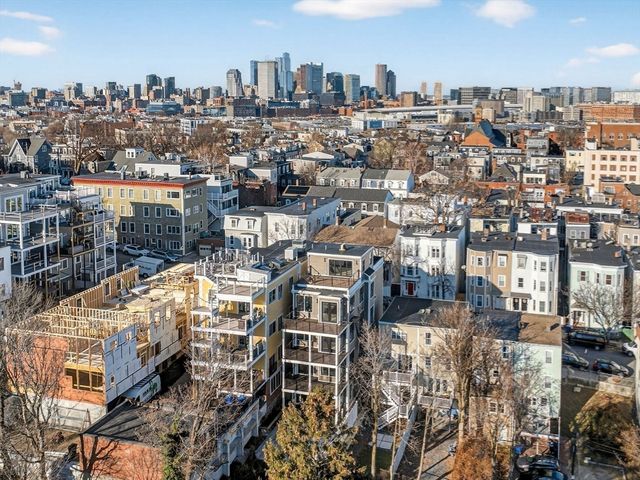 427 E 6th St 2, Boston, MA 02127