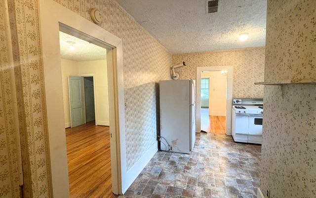 19 N Parkdale Avenue, Chattanooga, TN 37411
