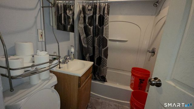 230 Bishop Street, Waterbury, CT 06704