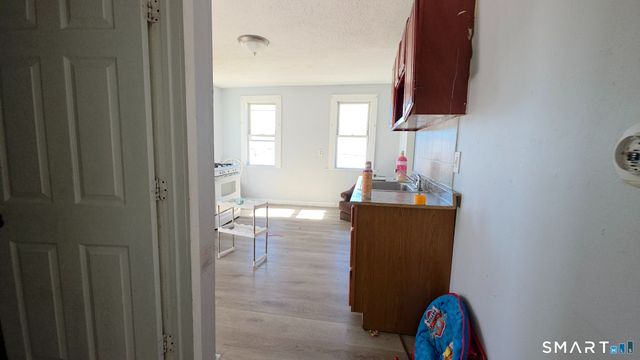 230 Bishop Street, Waterbury, CT 06704