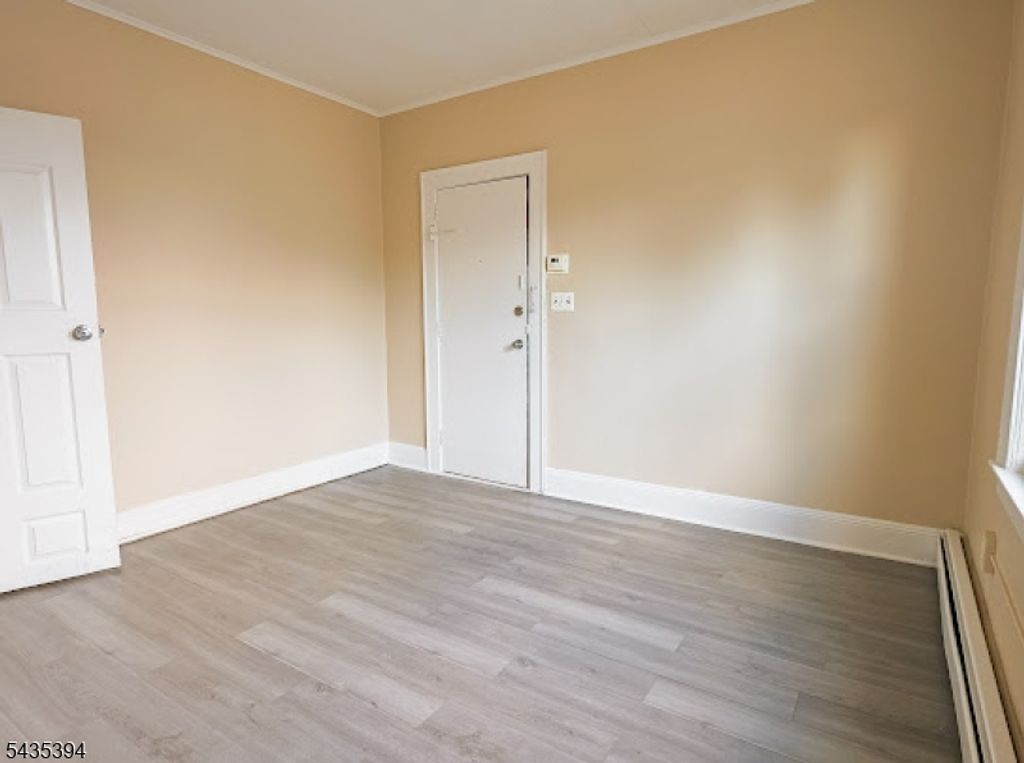 1010 Kilsyth Rd, Elizabeth City, NJ 07208 — photo 3
