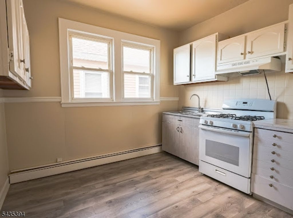1010 Kilsyth Rd, Elizabeth City, NJ 07208 — photo 5