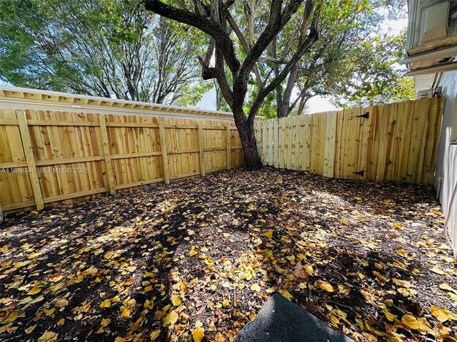 407 SE 14th Ct 2, Fort Lauderdale, FL 33316