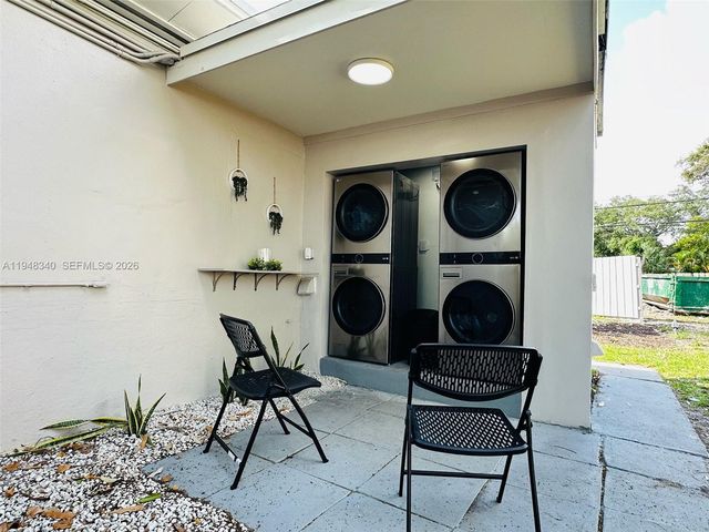 407 SE 14th Ct 2, Fort Lauderdale, FL 33316