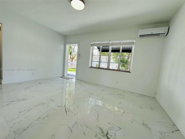 407 SE 14th Ct 2, Fort Lauderdale, FL 33316