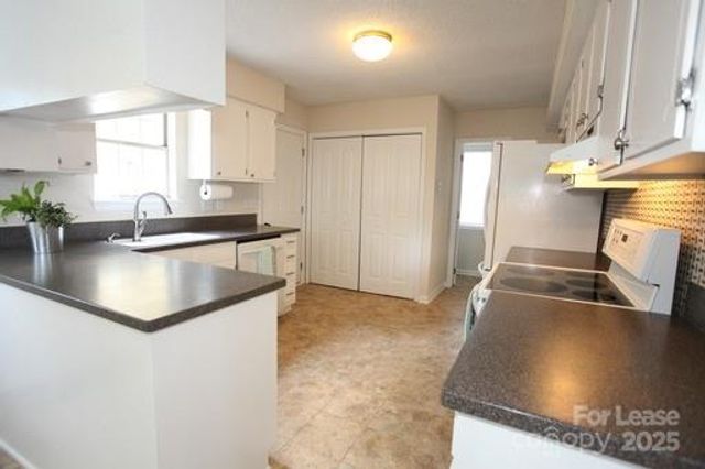 12627 Delman Lane, Pineville, NC 28134