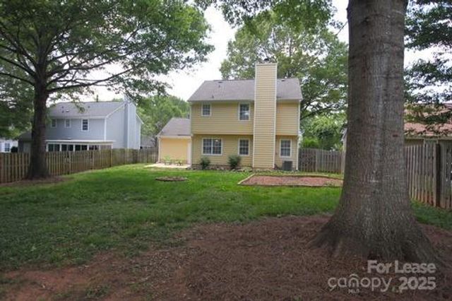 12627 Delman Lane, Pineville, NC 28134