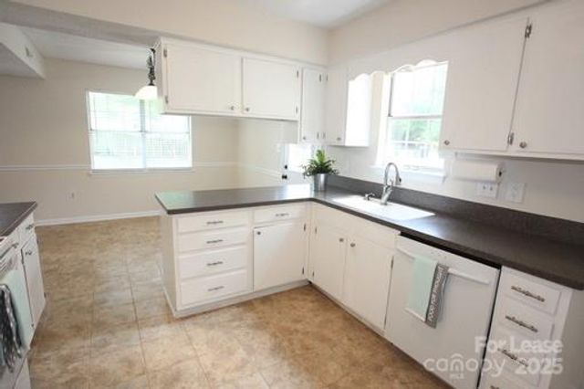 12627 Delman Lane, Pineville, NC 28134