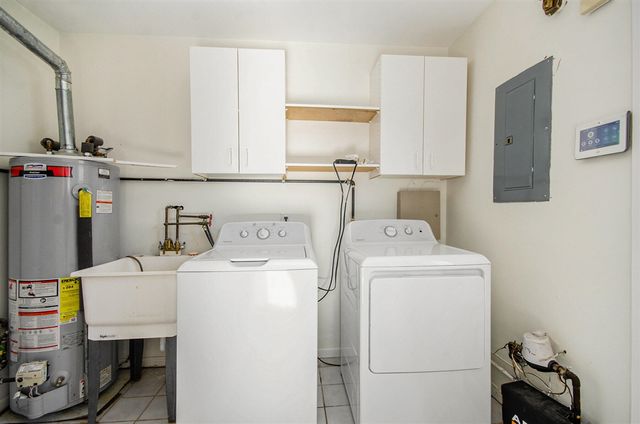 23628 Champaign Street, Taylor, MI 48180