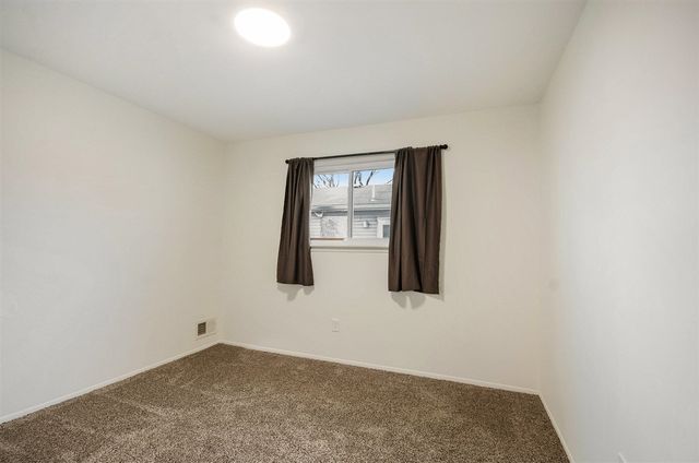 23628 Champaign Street, Taylor, MI 48180