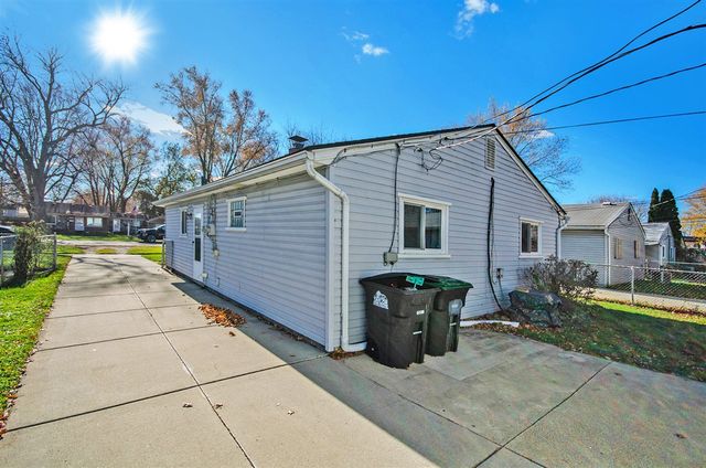 23628 Champaign Street, Taylor, MI 48180