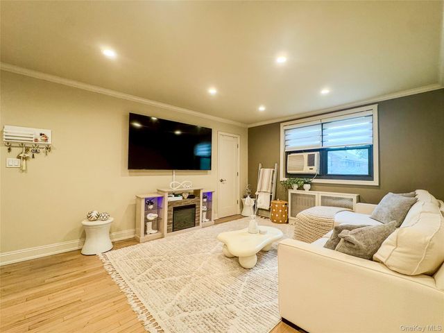 17-76 166 Street Fl-2, Whitestone, NY 11357