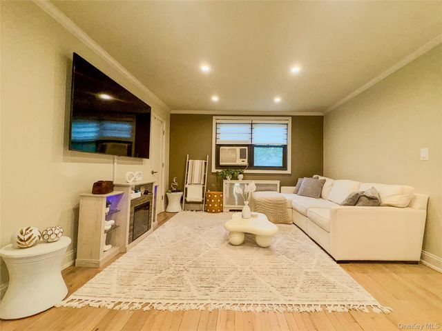17-76 166 Street Fl-2, Whitestone, NY 11357