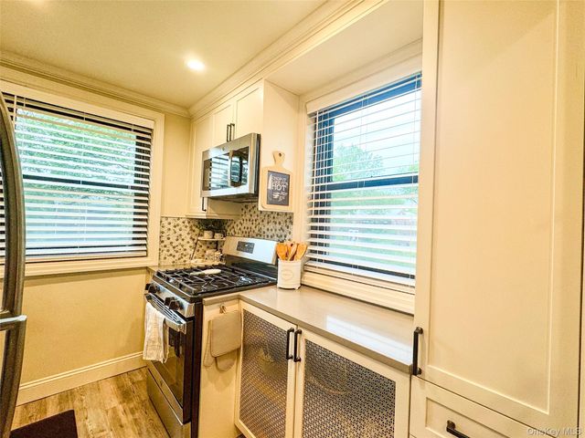 17-76 166 Street Fl-2, Whitestone, NY 11357