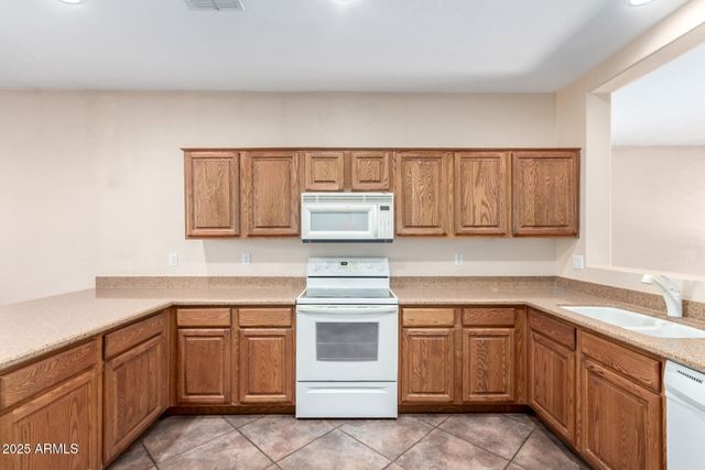 17639 W CARIBBEAN Lane, Surprise, AZ 85388