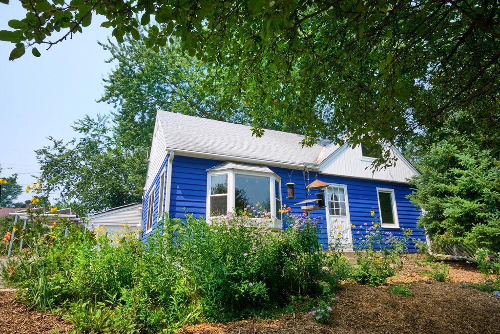 3528 Moorland Road, Minnetonka, MN 55345
