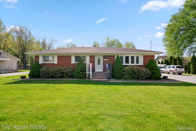 54951 Ridge Road, New Baltimore, MI 48047