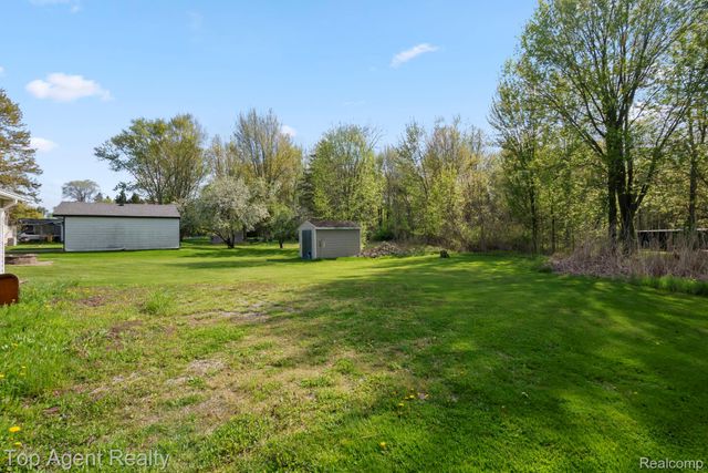 54951 Ridge Road, New Baltimore, MI 48047