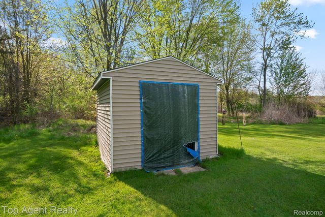 54951 Ridge Road, New Baltimore, MI 48047