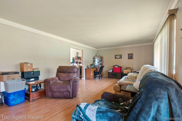 54951 Ridge Road, New Baltimore, MI 48047