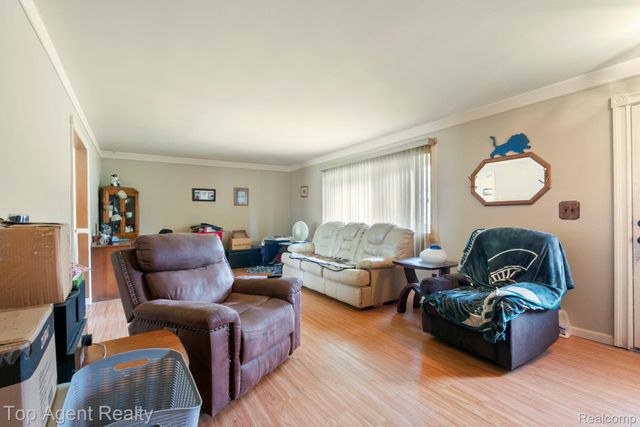 54951 Ridge Road, New Baltimore, MI 48047