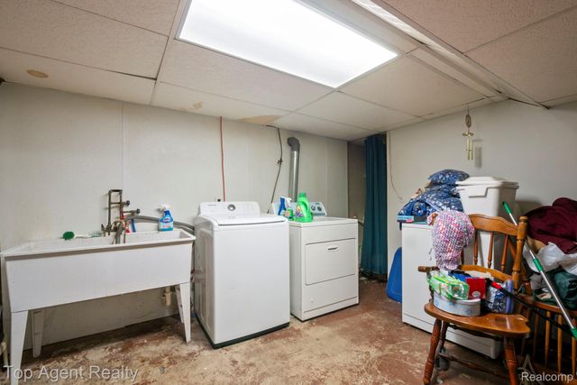 54951 Ridge Road, New Baltimore, MI 48047