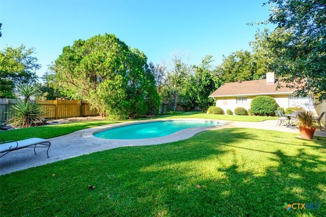 1705 Redwood Drive, Harker Heights, TX 76548