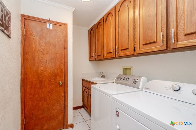 1705 Redwood Drive, Harker Heights, TX 76548