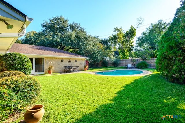 1705 Redwood Drive, Harker Heights, TX 76548